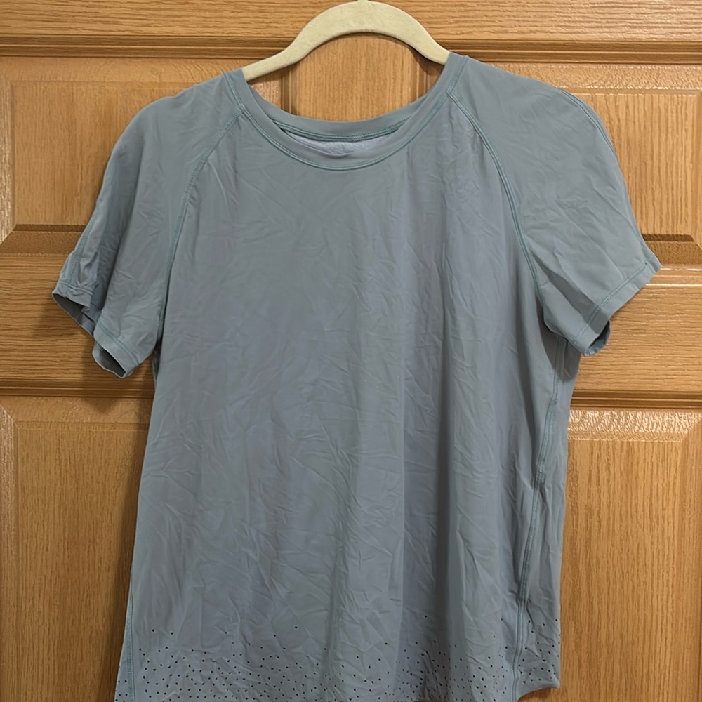 Lululemon top women’s size 6